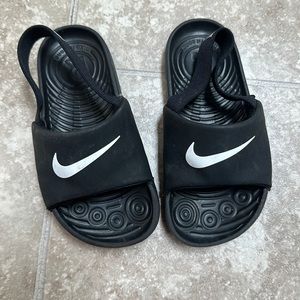 Nike Slides size 9c (toddler)